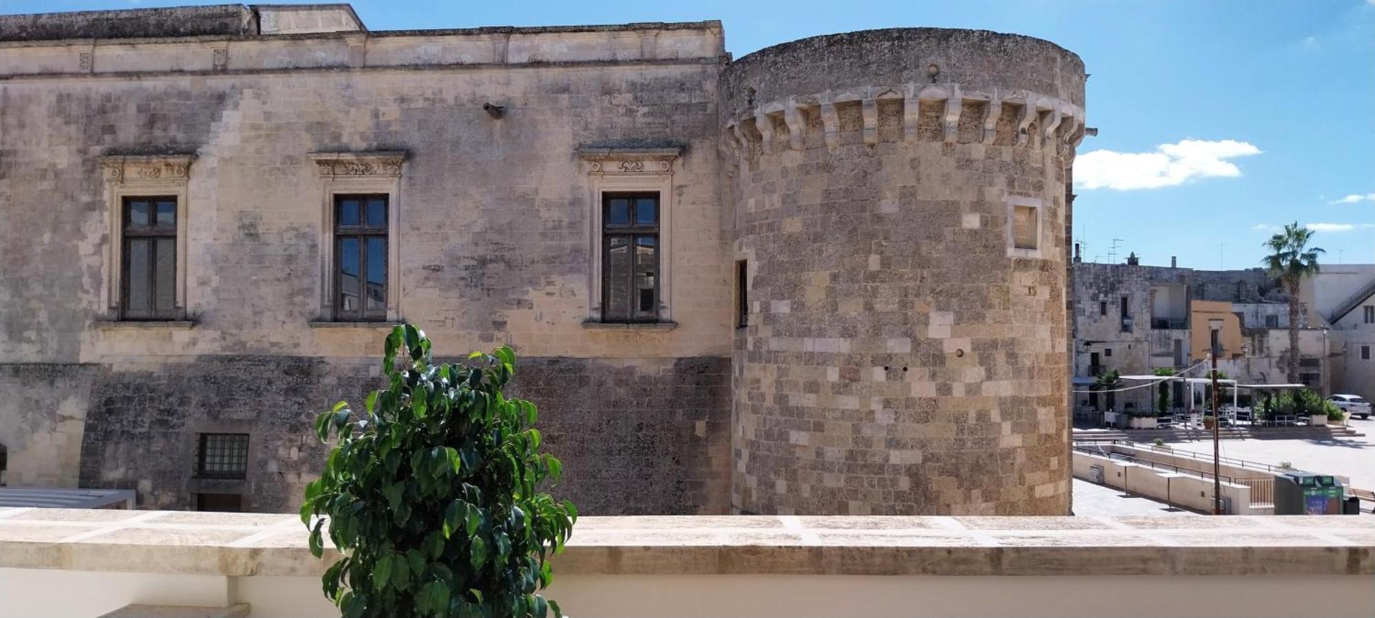 Casa Vacanze Fronte Castello 马尔塔诺 外观 照片